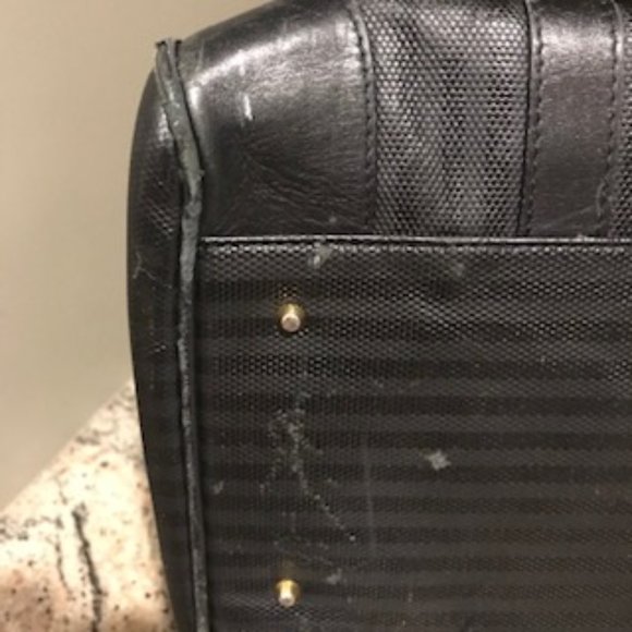 Authentic Black Fendi Handbag With Zip Closure! - Picture 6 of 10